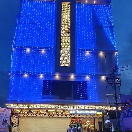 ホテル Sri Aswin Grand Nāmakkal エクステリア 写真