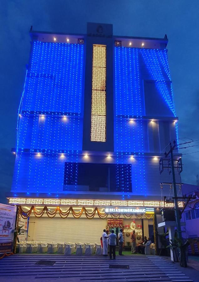 ホテル Sri Aswin Grand Nāmakkal エクステリア 写真