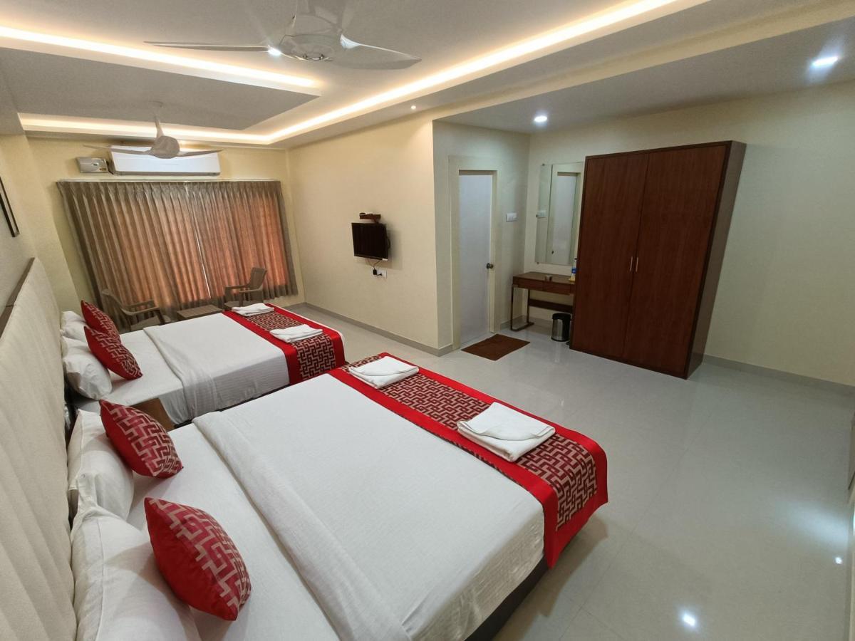ホテル Sri Aswin Grand Nāmakkal エクステリア 写真